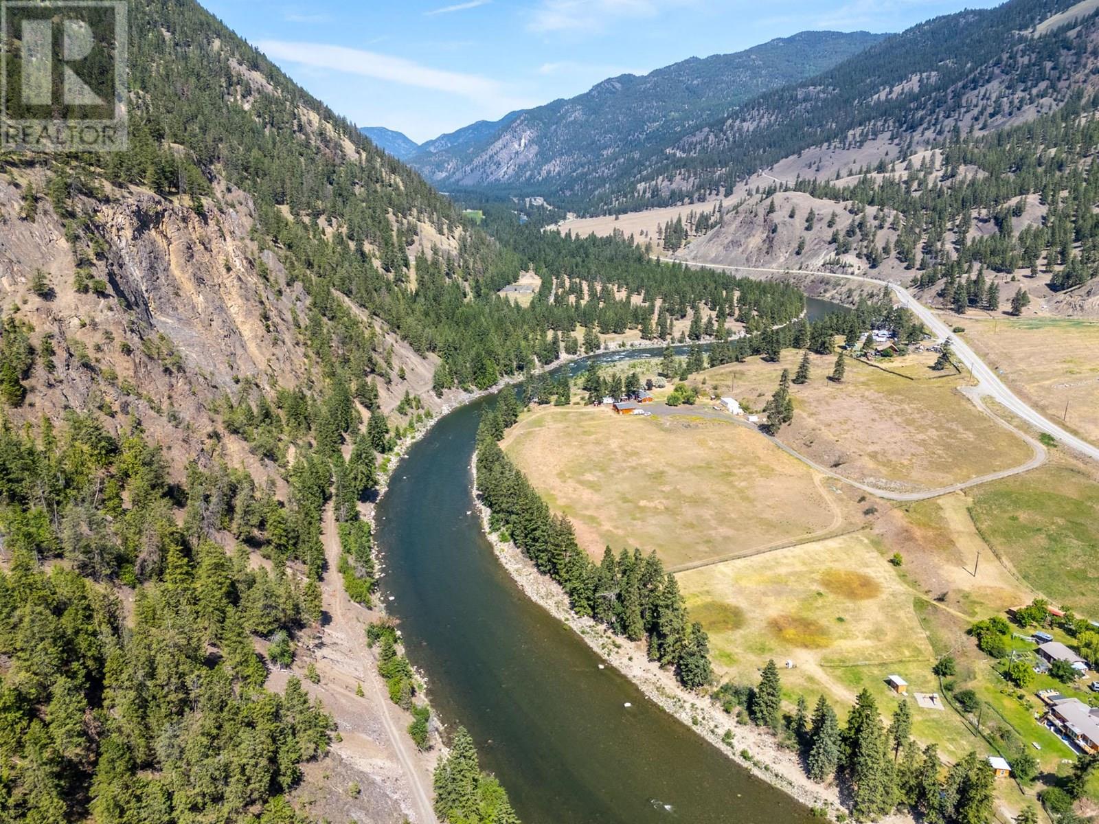 6097 Highway 3, Hedley
