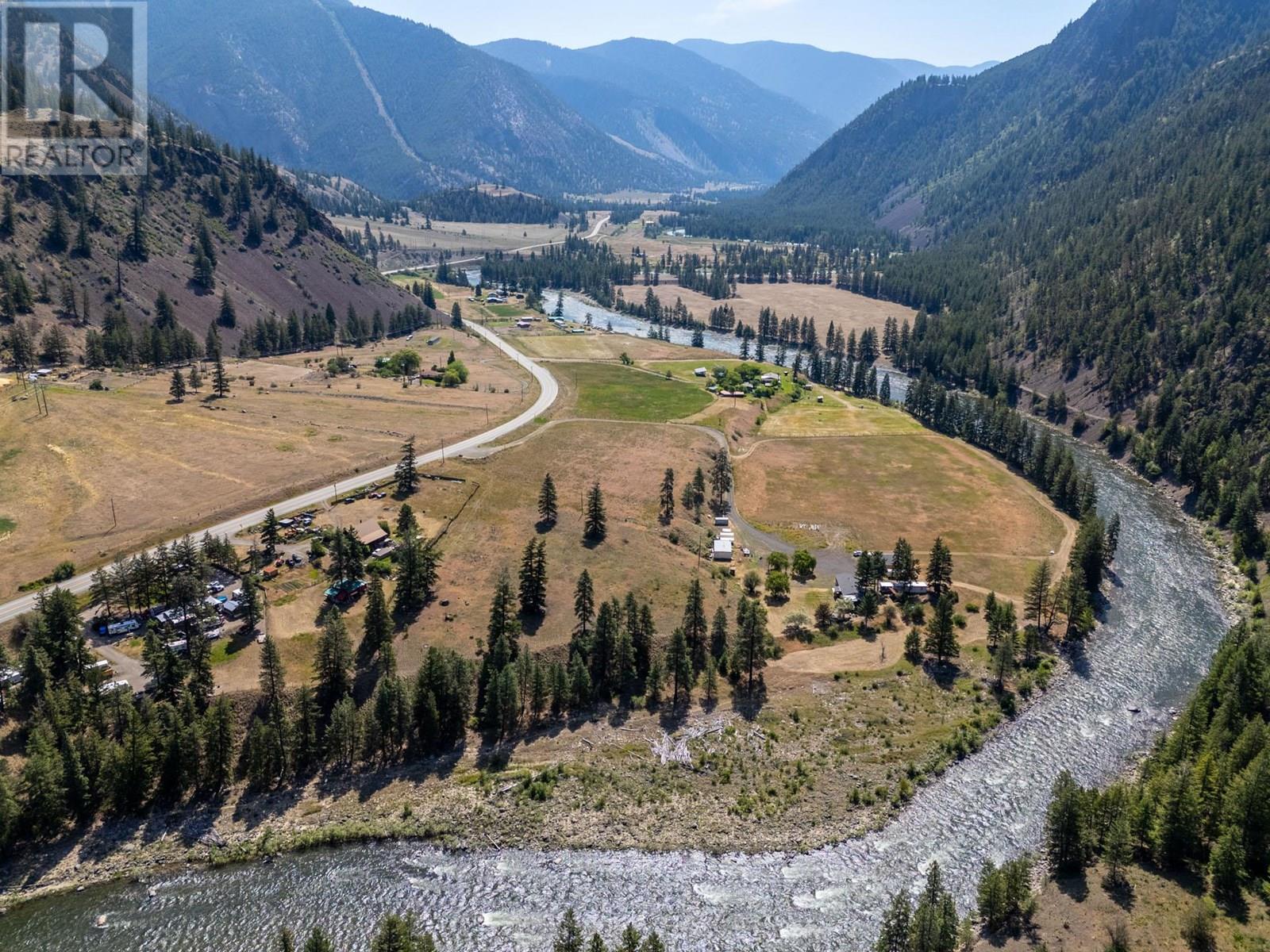 6097 Highway 3, Hedley