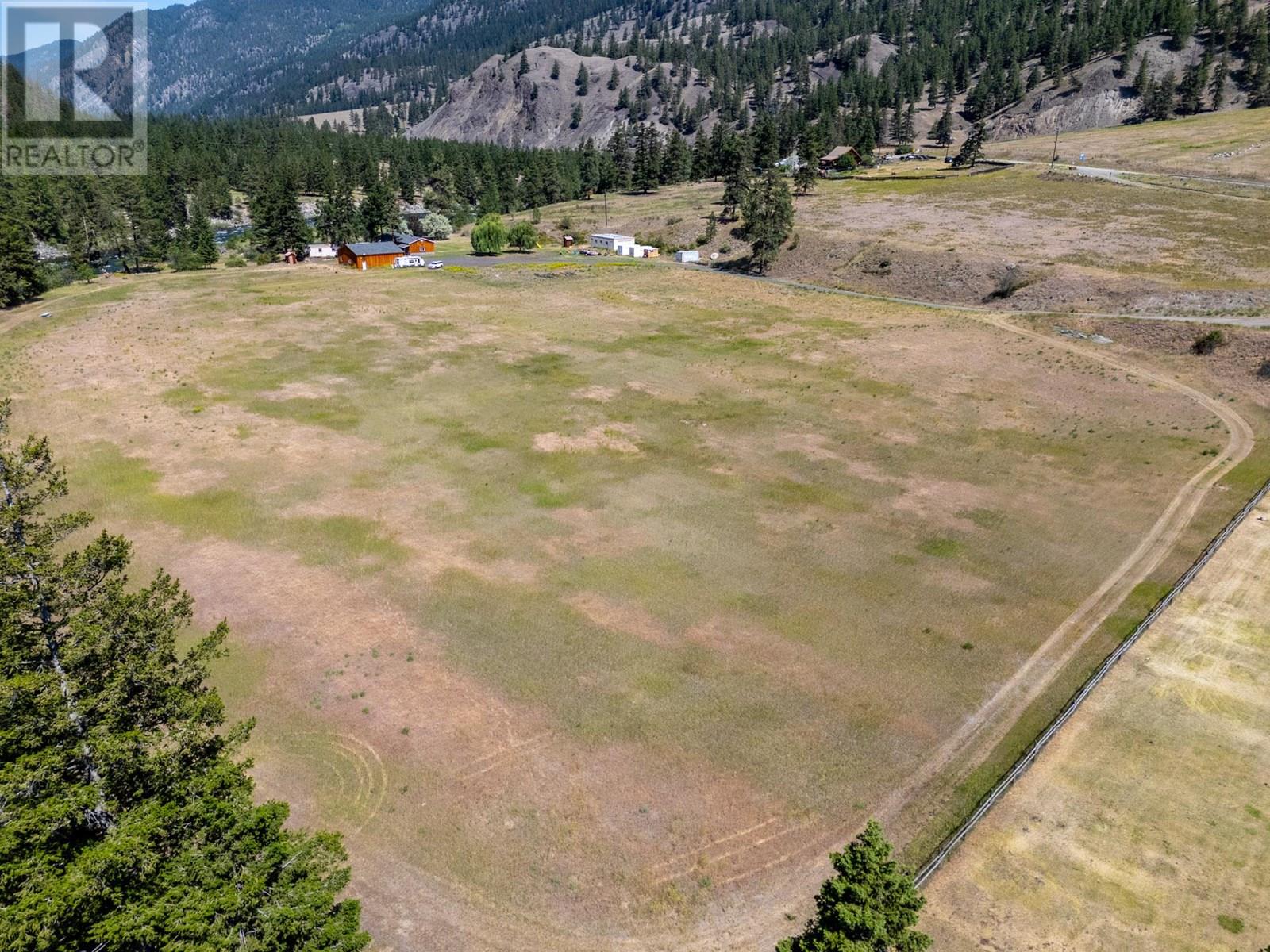 6097 Highway 3, Hedley