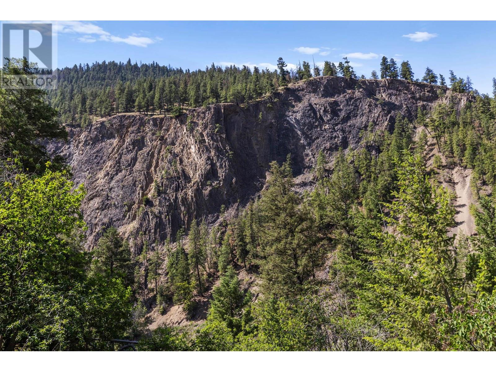 6097 Highway 3, Hedley
