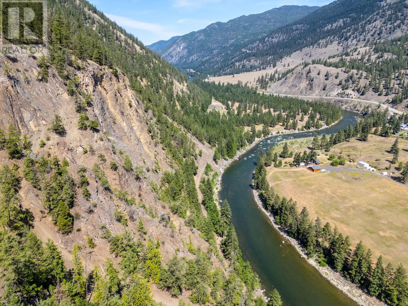 6097 Highway 3, Hedley