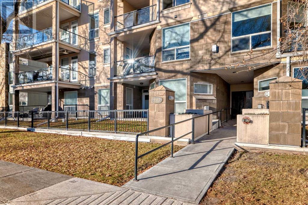 Photo 16 of 201 3412 Parkdale Boulevard Nw, Calgary AB