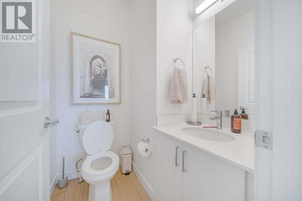 Single Family House for Sale in    Avenue SE Belvedere Calgary 