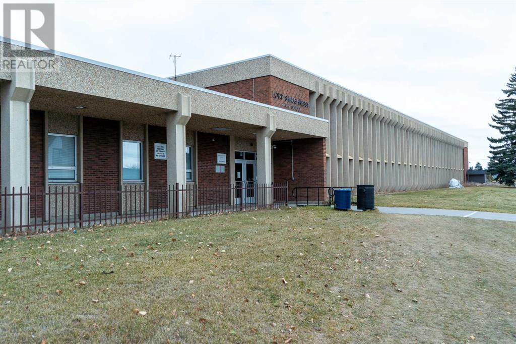 1747 48 Avenue SW, Calgary, Alberta