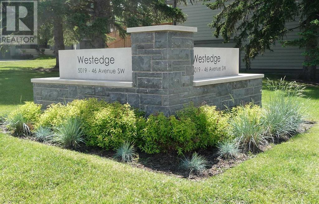 Single Family House for Sale in    Avenue SW Glamorgan Calgary 