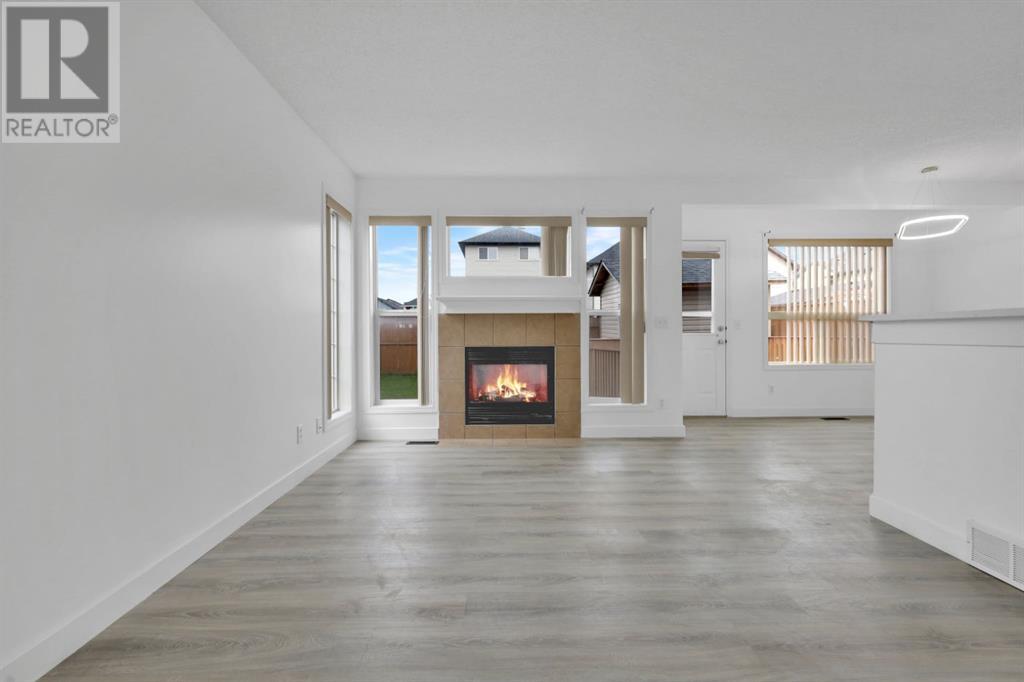 Single Family House for Sale in  Taracove Estate Drive NE Taradale Calgary 