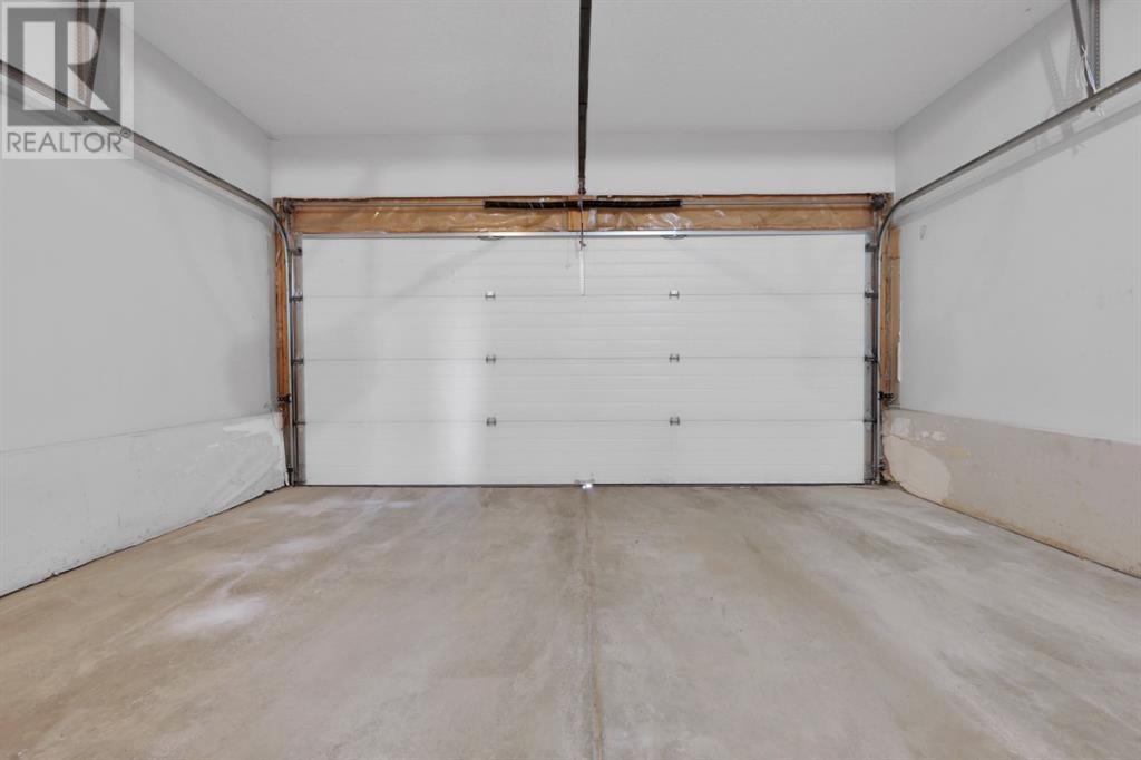 Single Family House for Sale in  Taracove Estate Drive NE Taradale Calgary 