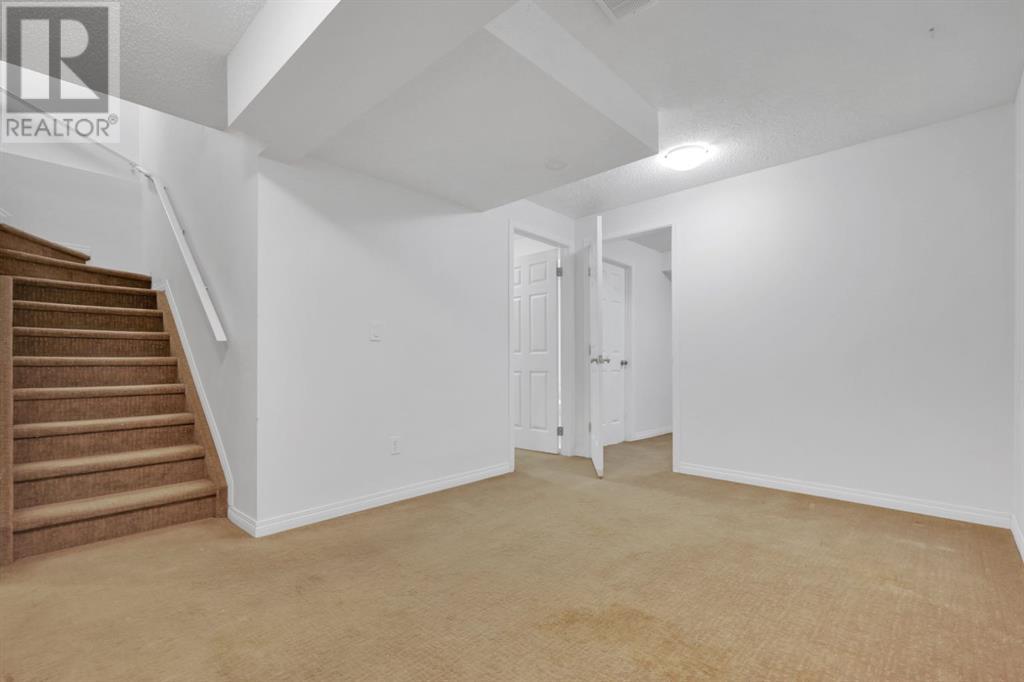 Single Family House for Sale in  Taracove Estate Drive NE Taradale Calgary 