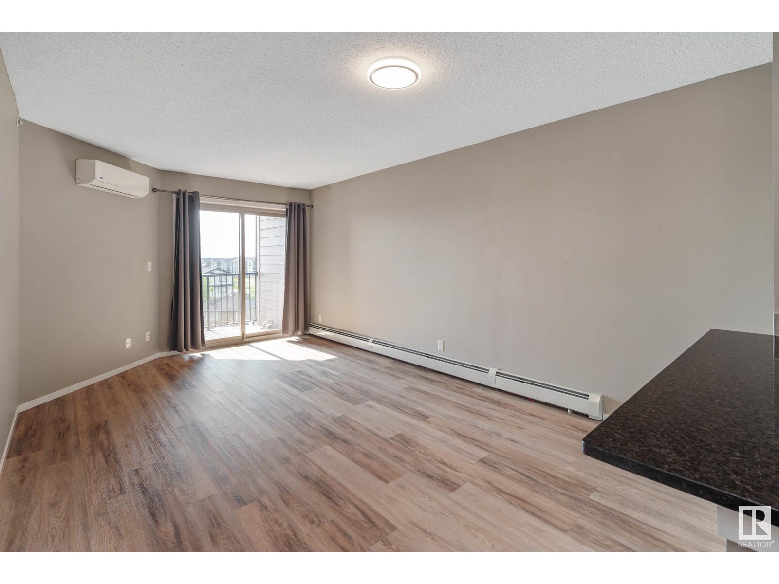 Photo 5 of 416 5370 Chappelle Rd Sw, Edmonton AB