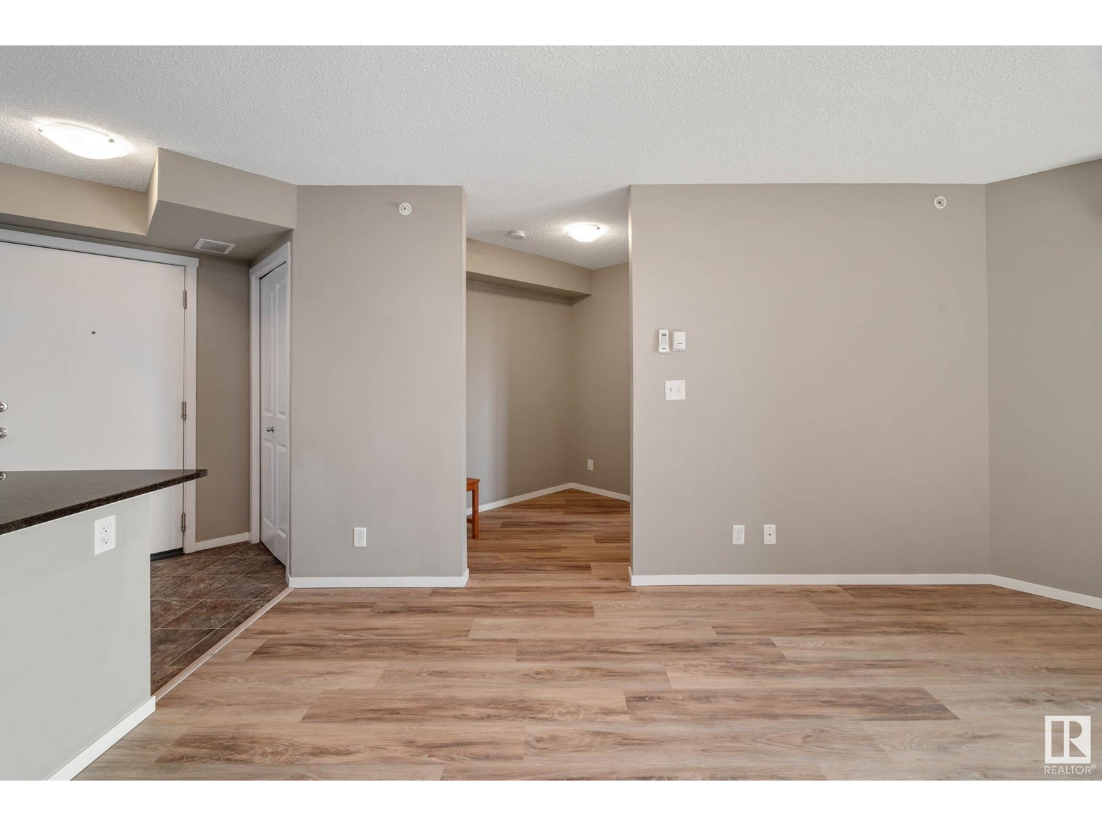 Photo 22 of 416 5370 Chappelle Rd Sw, Edmonton AB