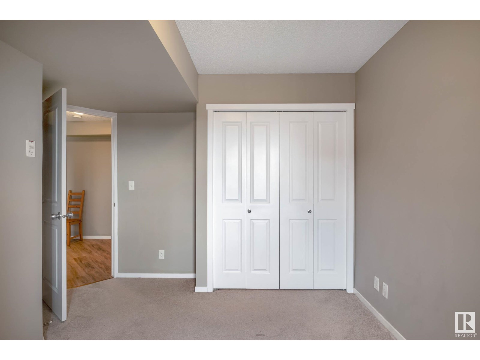 Photo 21 of 416 5370 Chappelle Rd Sw, Edmonton AB