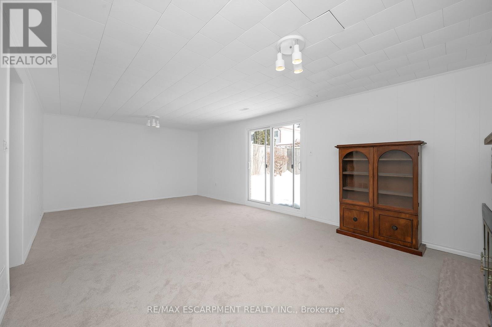 Single Family House for Sale in  LAVINA CRESCENT Hamilton (Mountview) 
