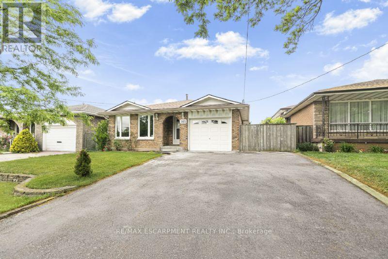 Single Family House for Sale in  LAVINA CRESCENT Hamilton (Mountview) 