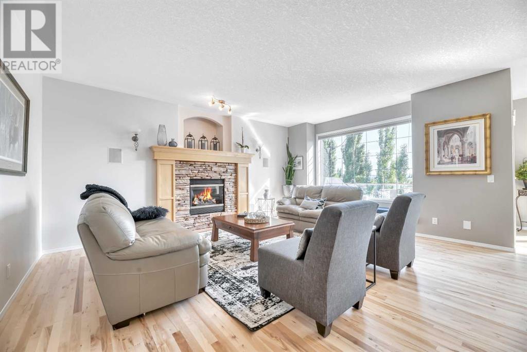 Single Family House for Sale in  Tuscany Ridge Close NW Tuscany Calgary 