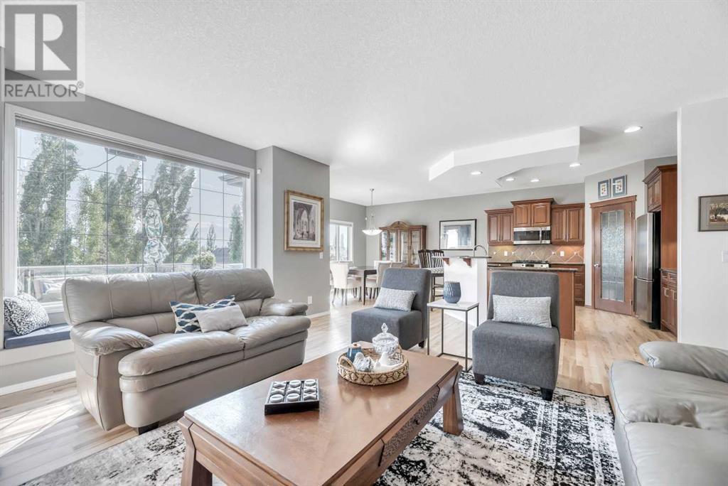 Single Family House for Sale in  Tuscany Ridge Close NW Tuscany Calgary 