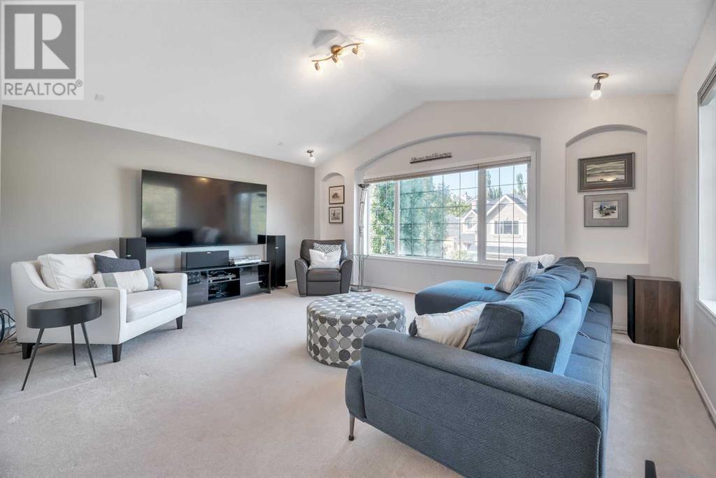 Single Family House for Sale in  Tuscany Ridge Close NW Tuscany Calgary 
