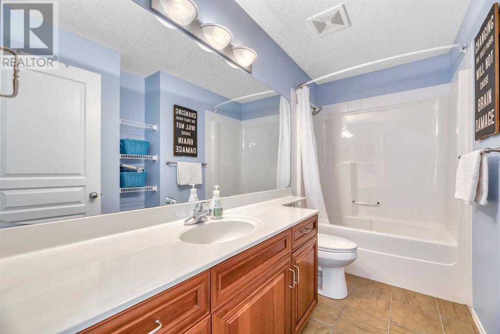 Single Family House for Sale in  Tuscany Ridge Close NW Tuscany Calgary 