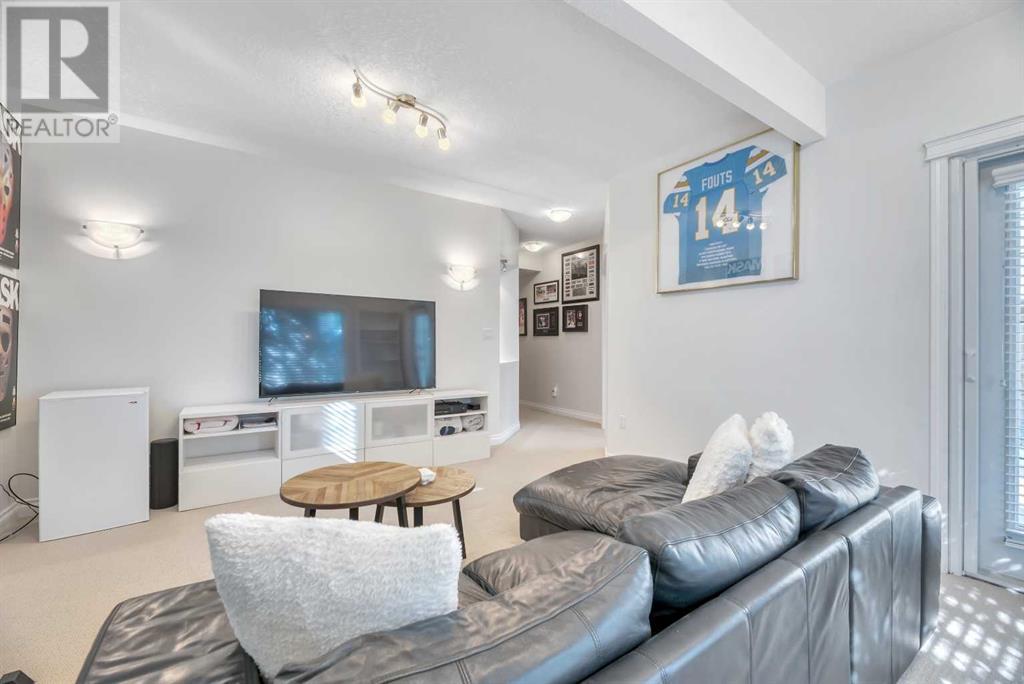 Single Family House for Sale in  Tuscany Ridge Close NW Tuscany Calgary 