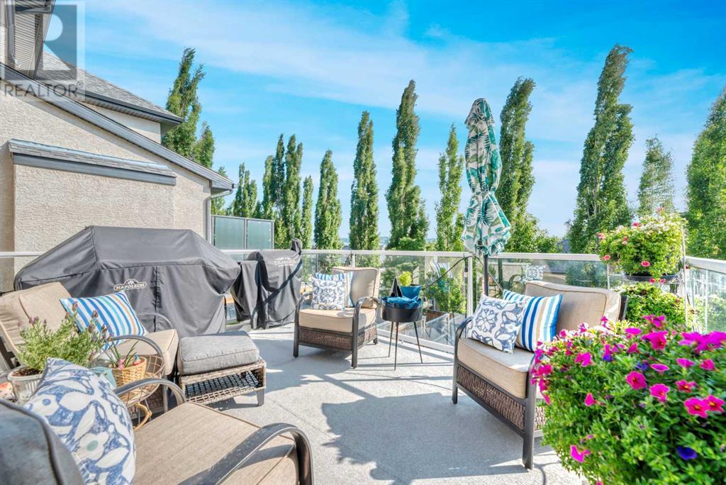 Single Family House for Sale in  Tuscany Ridge Close NW Tuscany Calgary 