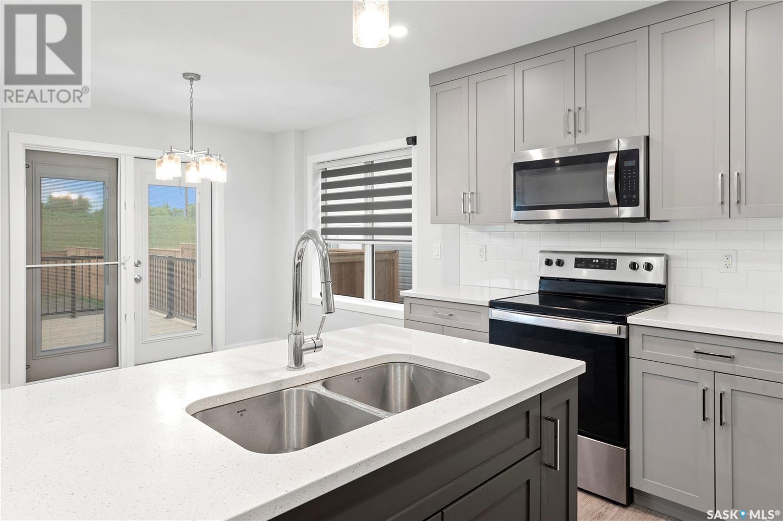 Photo 11 of 304 Pepper Place, Saskatoon SK