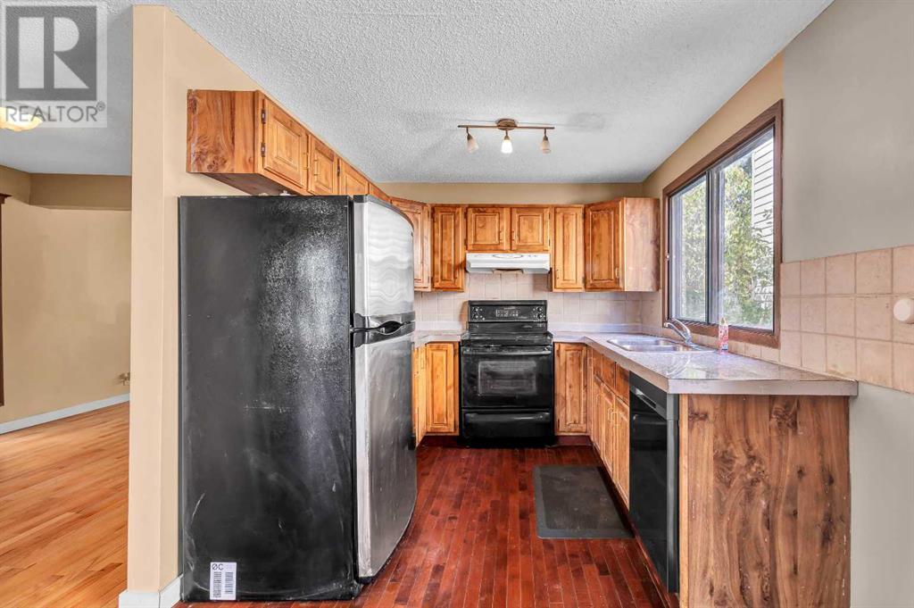 8007 Ranchview Drive NW Photo 11 - Calgary Real Estate