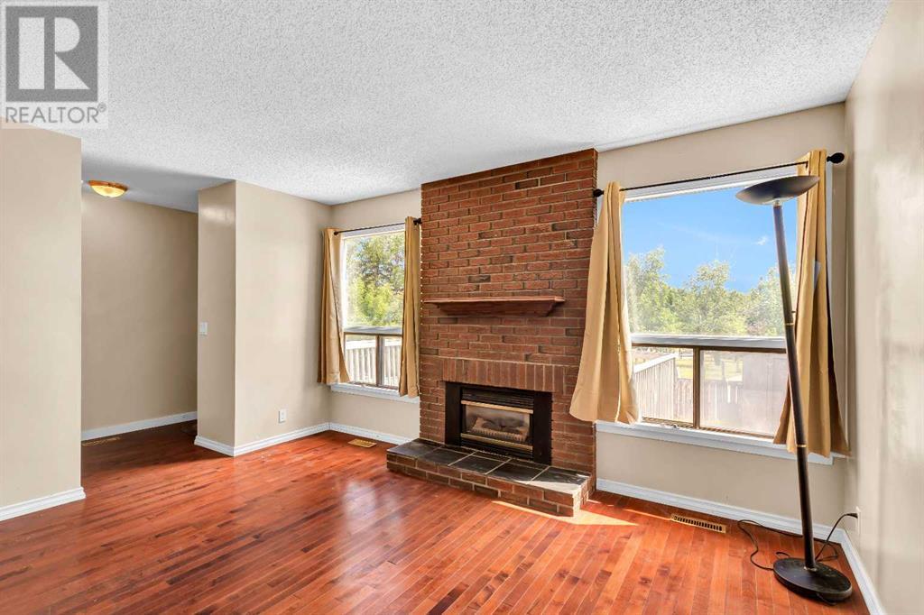 8007 Ranchview Drive NW Photo 13 - Calgary Real Estate