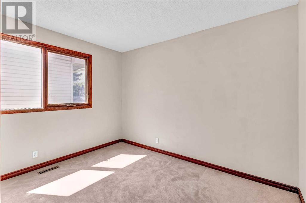 8007 Ranchview Drive NW Photo 25 - Calgary Real Estate