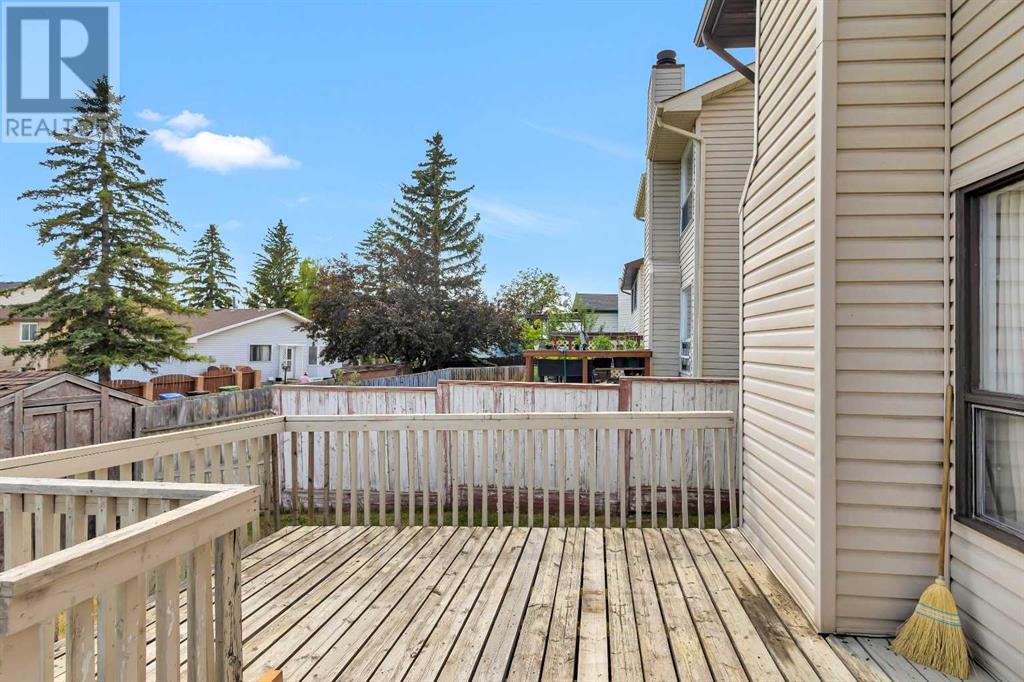 8007 Ranchview Drive NW Photo 39 - Calgary Real Estate