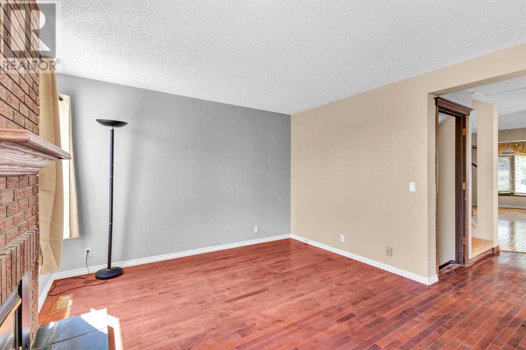8007 Ranchview Drive NW Photo 15 - Calgary Real Estate