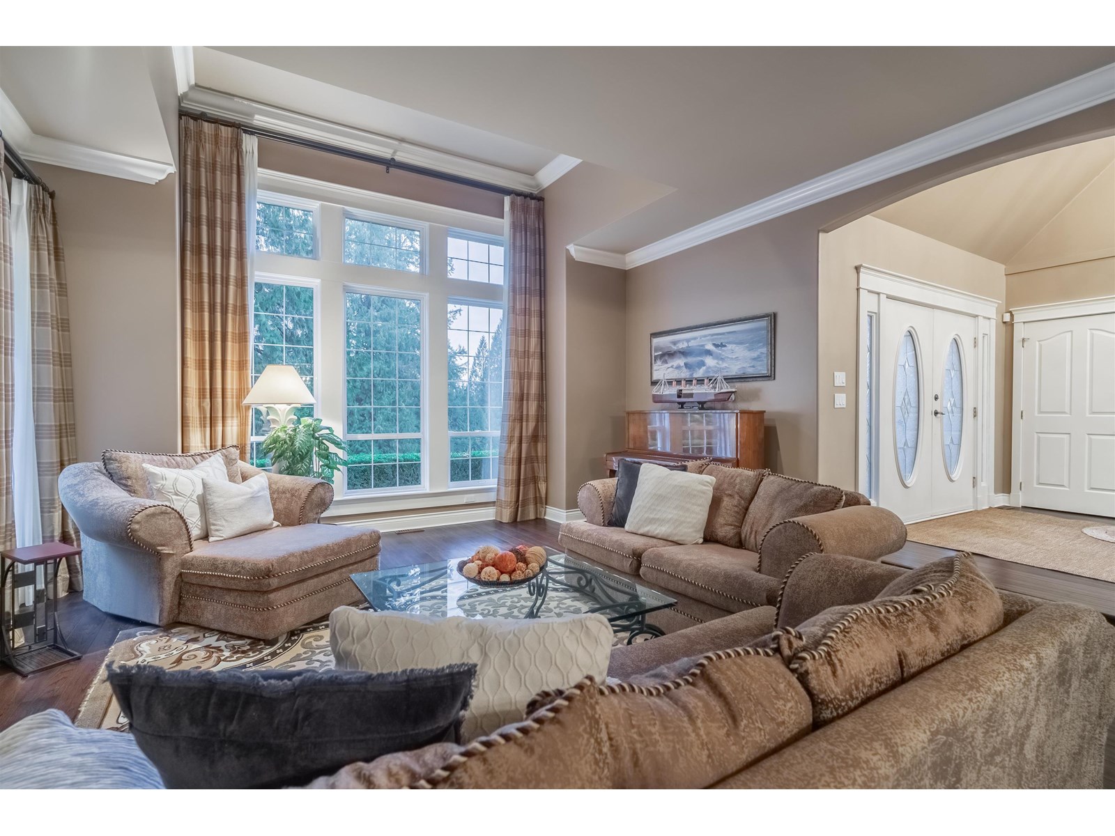 Photo 8 of 25754 82 Avenue, Langley BC