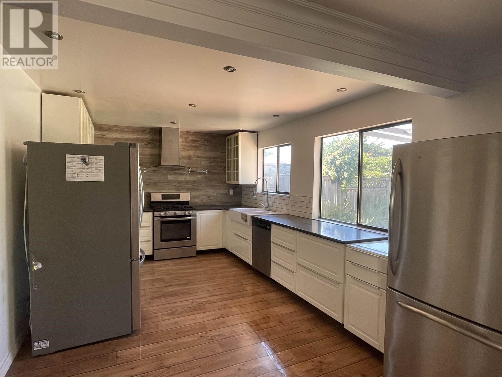 10471 STEVESTON HIGHWAY, Richmond