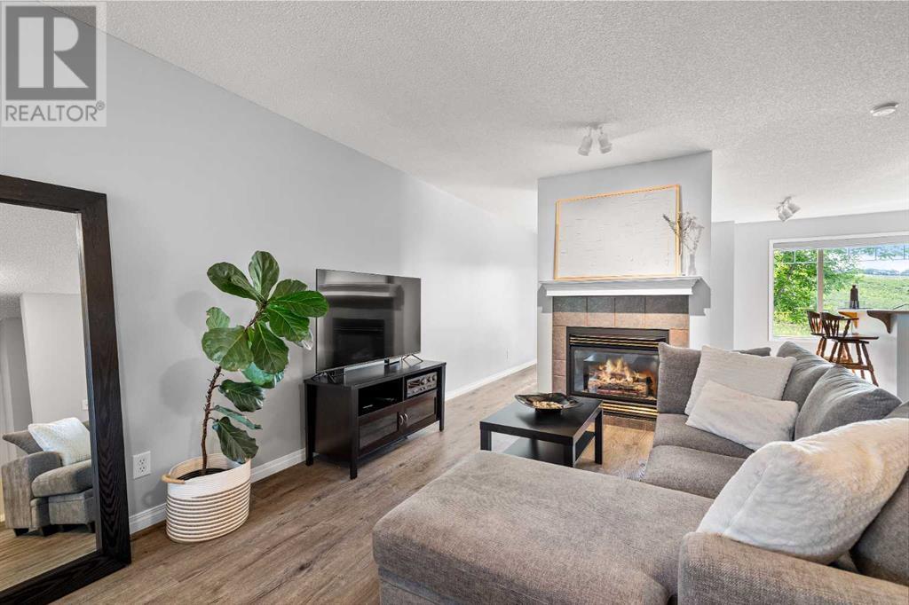 Single Family House for Sale in  Hidden Creek Gardens NW Hidden Valley Calgary 