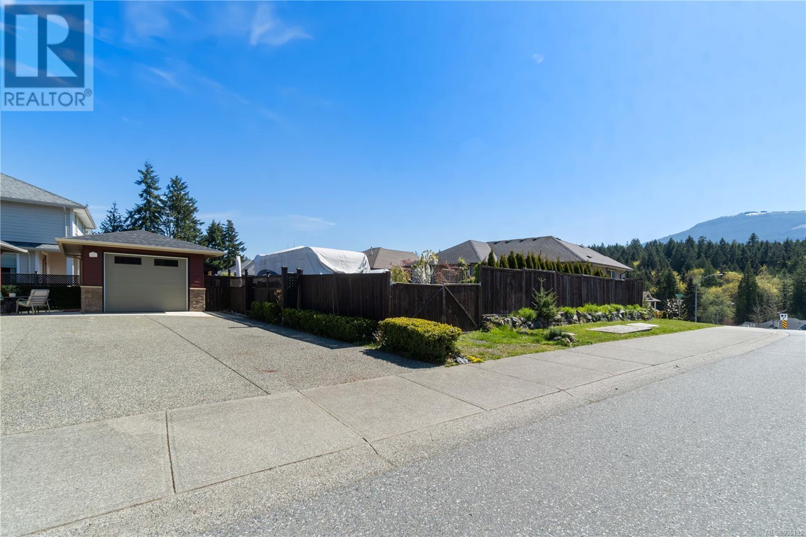 Photo 42 of 602 Steele Pl, Ladysmith BC