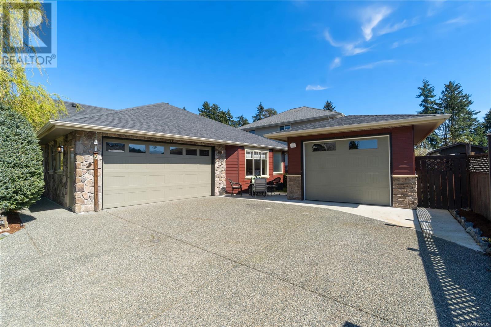 Photo 39 of 602 Steele Pl, Ladysmith BC