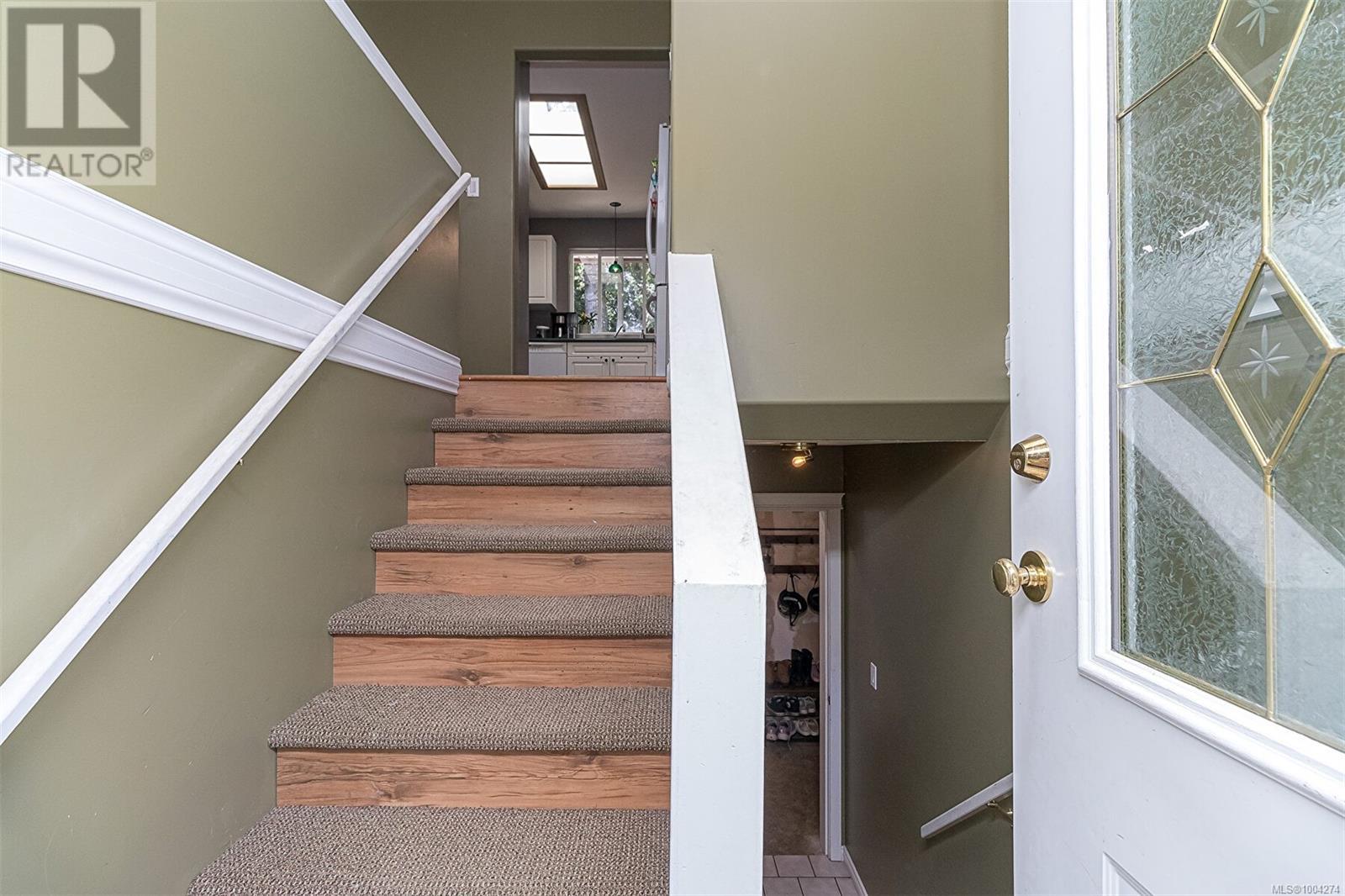 Photo 14 of 2186 Mckean Rd, Shawnigan Lake BC