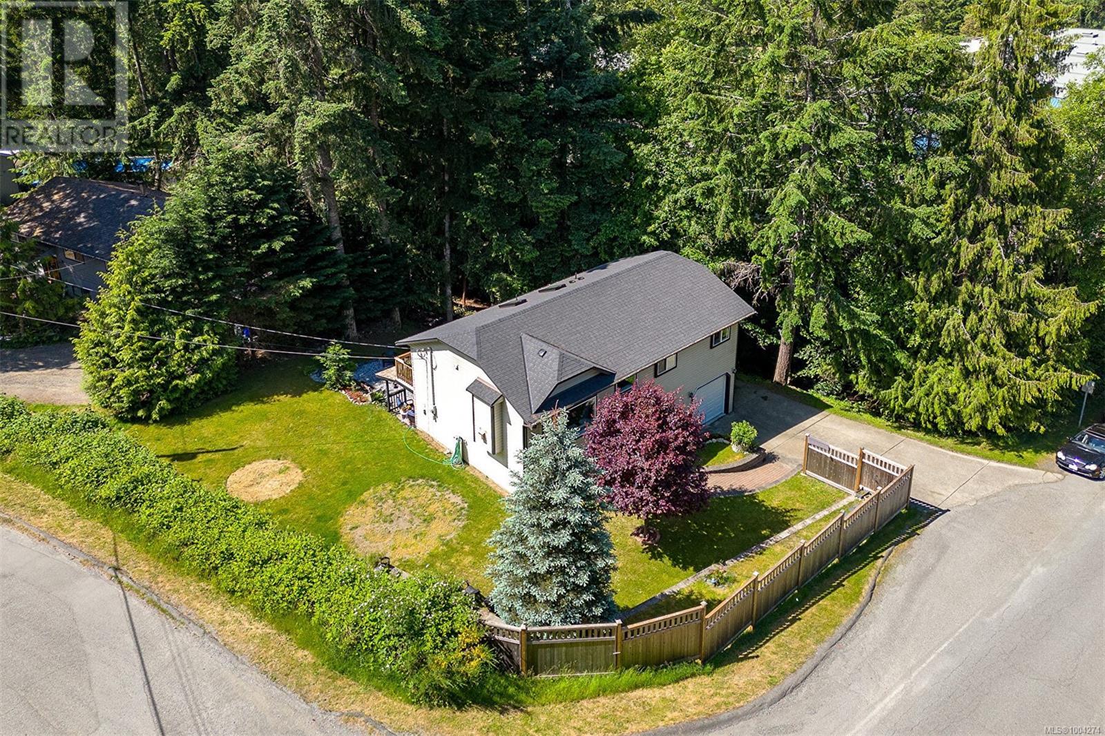 Photo 5 of 2186 Mckean Rd, Shawnigan Lake BC