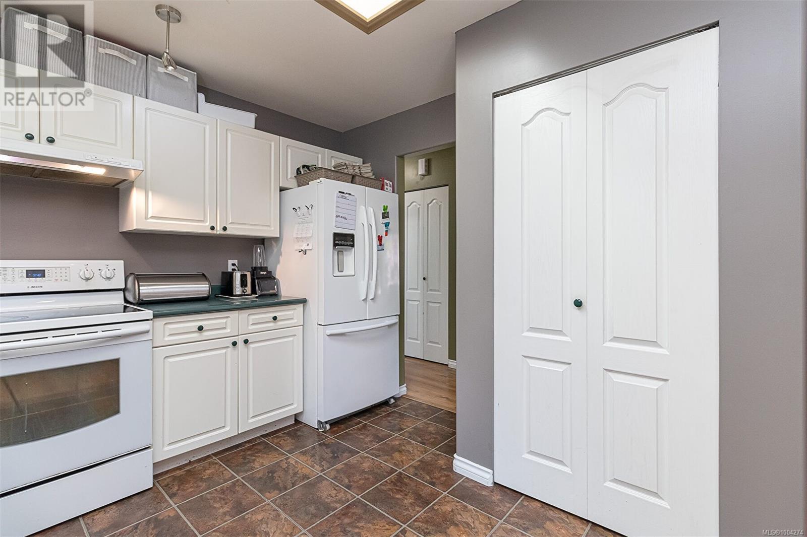 Photo 34 of 2186 Mckean Rd, Shawnigan Lake BC