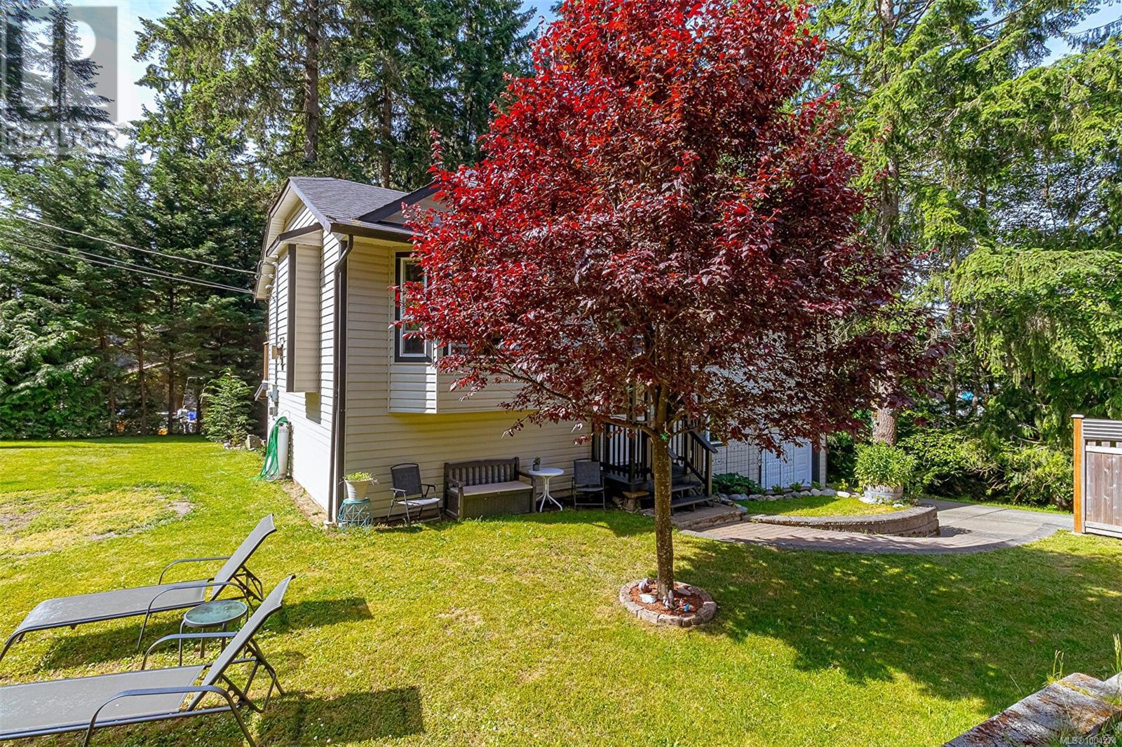 Photo 12 of 2186 Mckean Rd, Shawnigan Lake BC