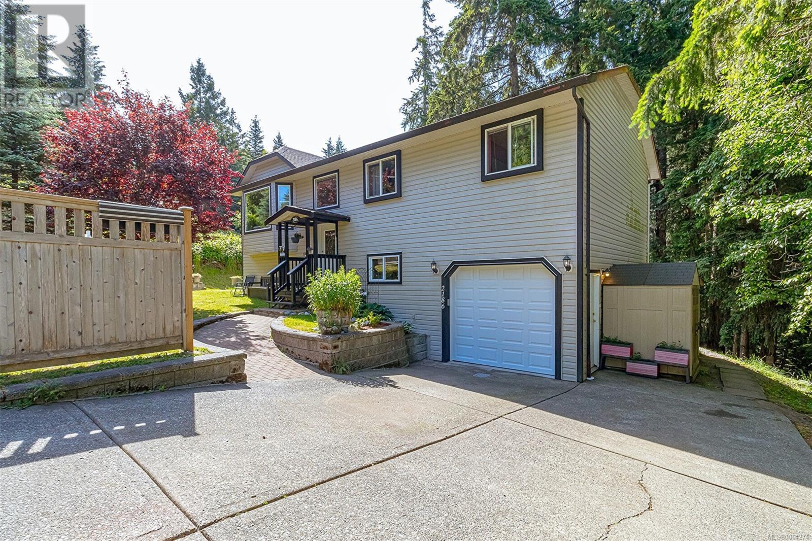 Photo 10 of 2186 Mckean Rd, Shawnigan Lake BC