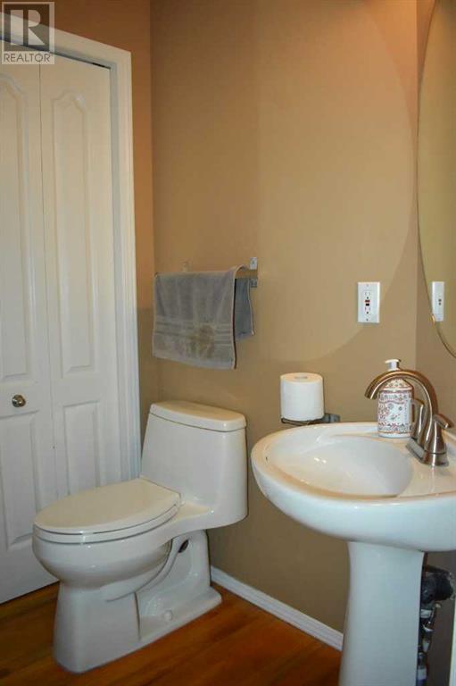 Single Family House for Sale in  Bridlewood Circle SW Bridlewood Calgary 