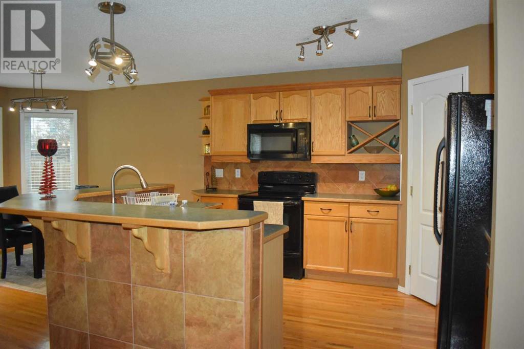 Single Family House for Sale in  Bridlewood Circle SW Bridlewood Calgary 