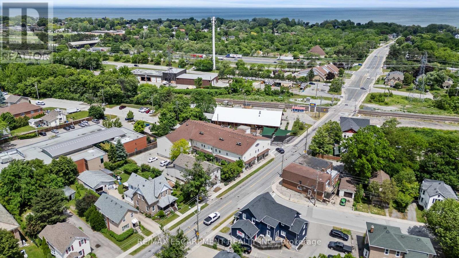 Photo 21 of 1 49 Ontario Street, Grimsby ON