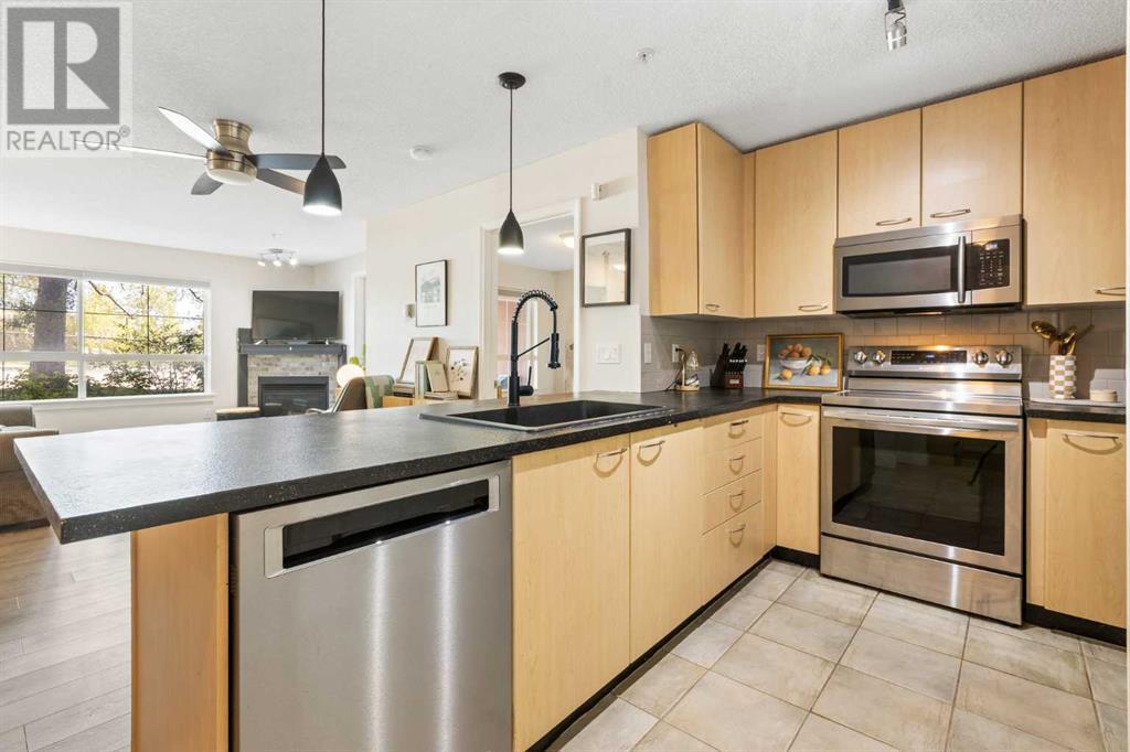 Single Family House for Sale in   Richard Place SW Lincoln Park Calgary 