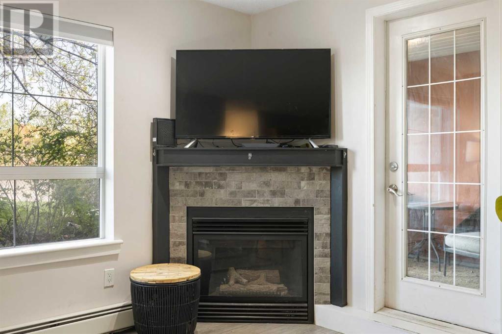 Single Family House for Sale in   Richard Place SW Lincoln Park Calgary 