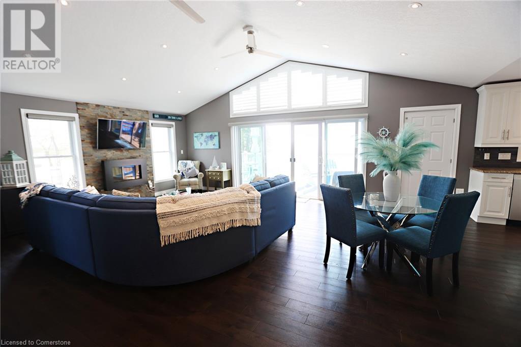 Photo 22 of 48 Erieview Lane, Selkirk ON