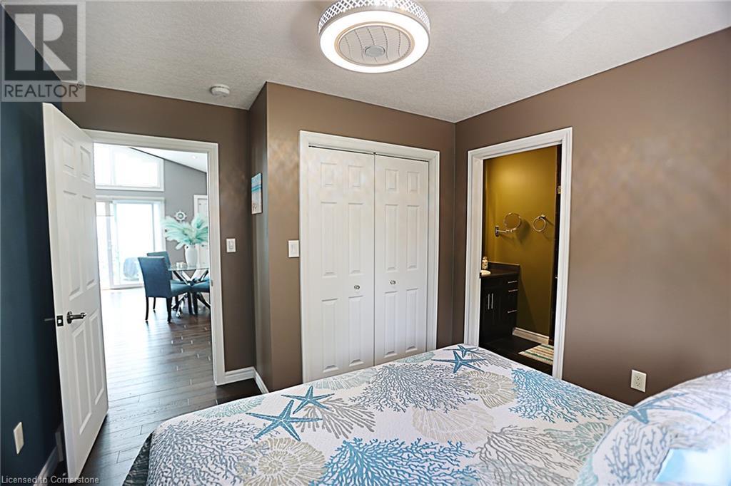 Photo 7 of 48 Erieview Lane, Selkirk ON