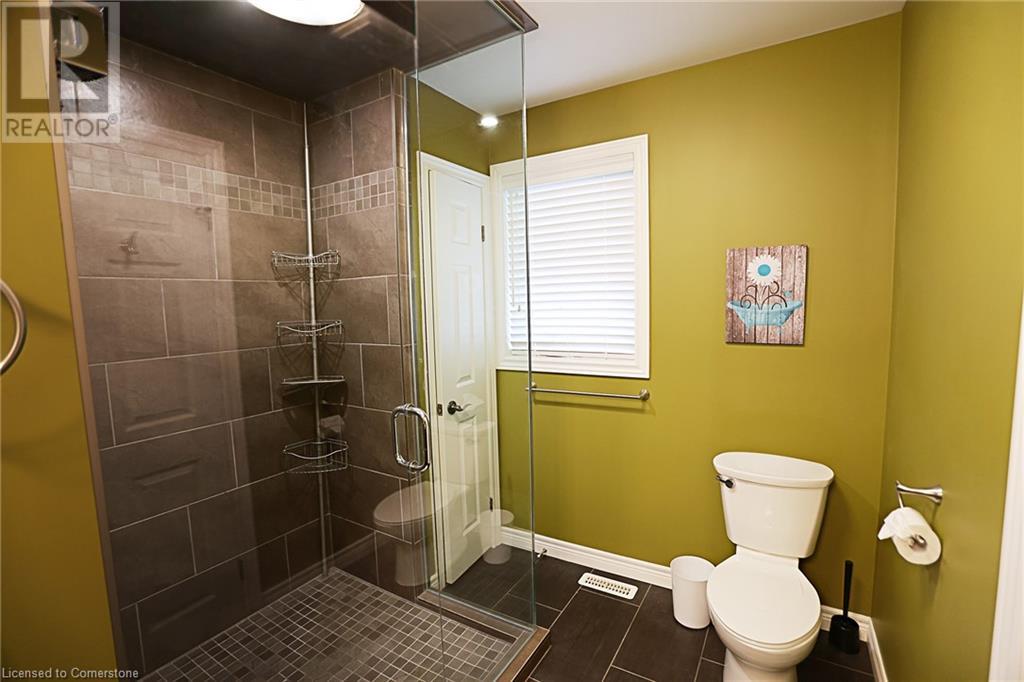 Photo 8 of 48 Erieview Lane, Selkirk ON