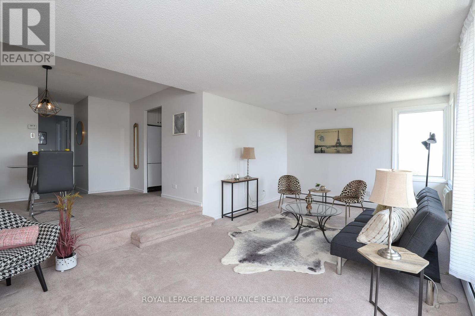 Photo 10 of 1002 1171 Ambleside Drive, Ottawa ON