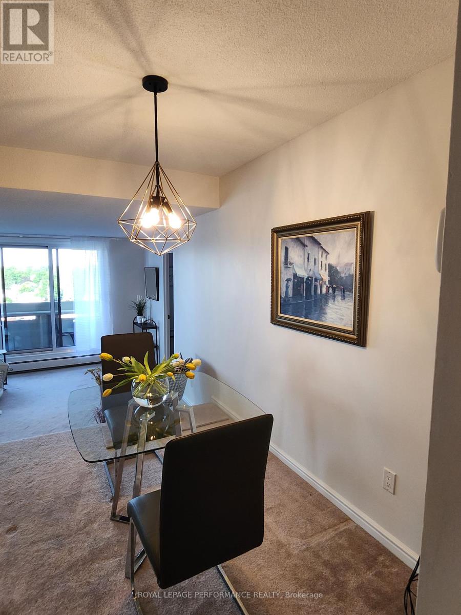 Photo 9 of 1002 1171 Ambleside Drive, Ottawa ON