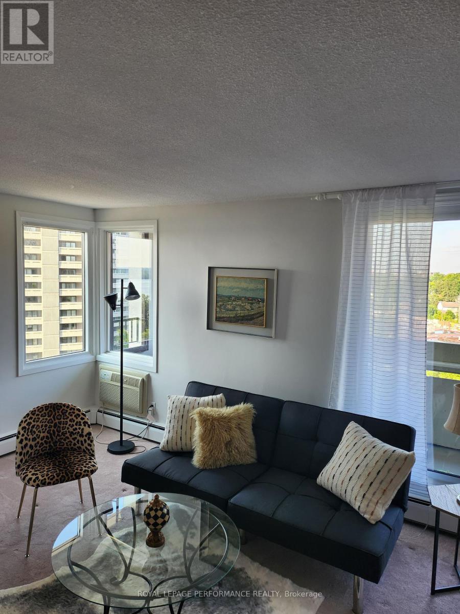 Photo 11 of 1002 1171 Ambleside Drive, Ottawa ON